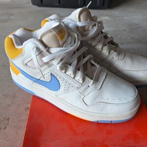 Nike White and Blue Sneakers